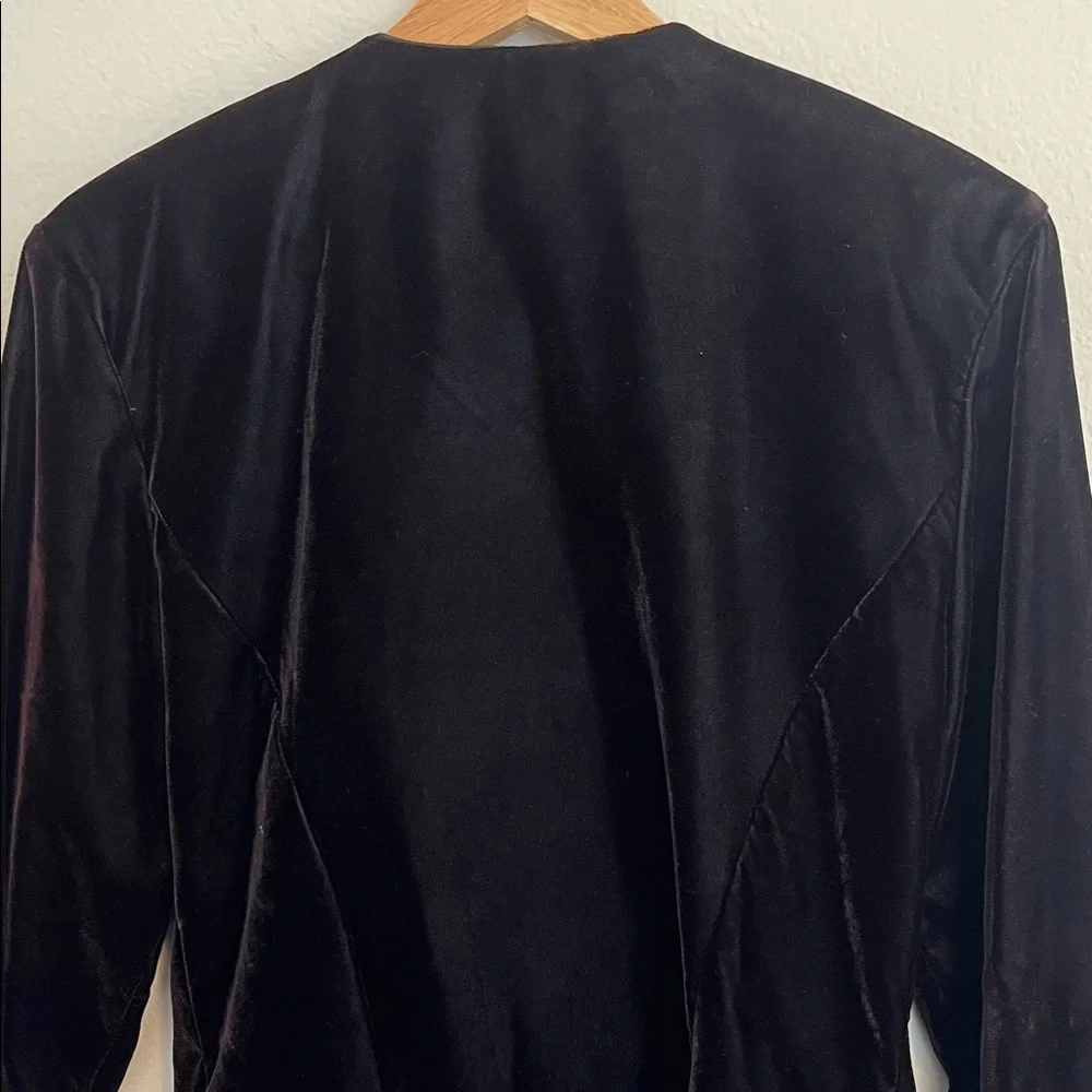 Scott McClintock Vintage Black Velvet Jacket w/ Gold Brocade Collar, Bow & Cuffs - Picture 9 of 9